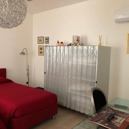 Ghetto Modern Apt For 4, Venice Appartement Buitenkant foto