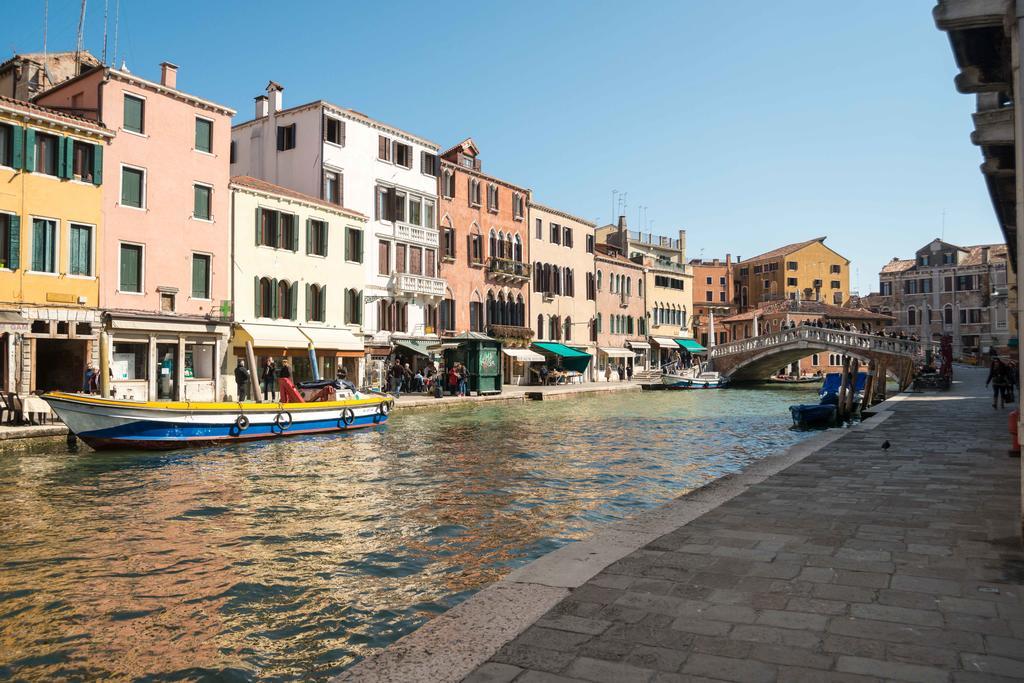 Ghetto Modern Apt For 4, Venice Appartement Buitenkant foto