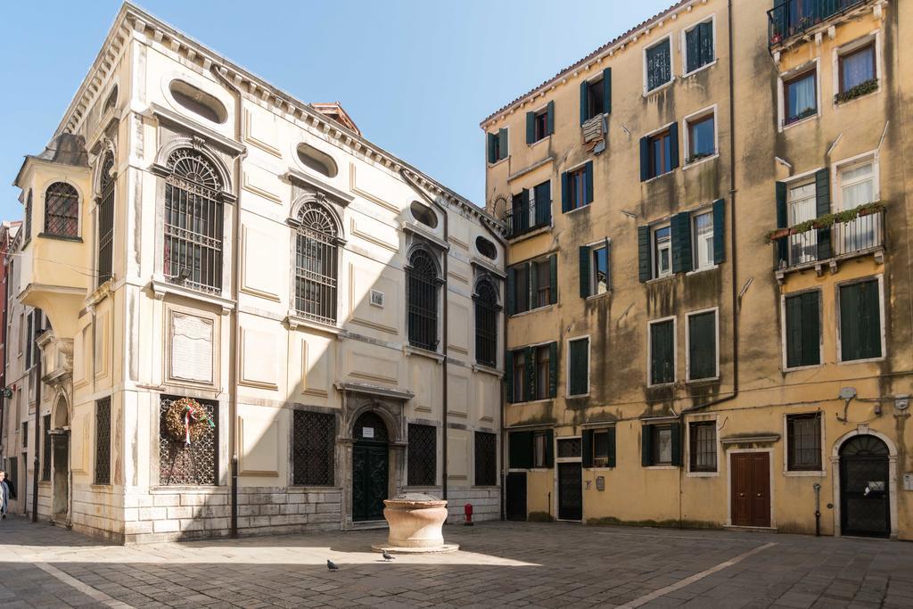 Ghetto Modern Apt For 4, Venice Appartement Buitenkant foto